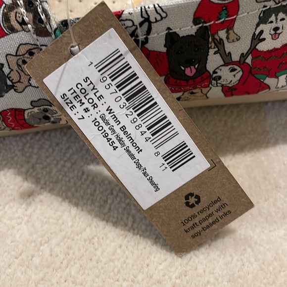 NWT TOMS Belmont holiday dog pattern slip on size 7 - Picture 5 of 6